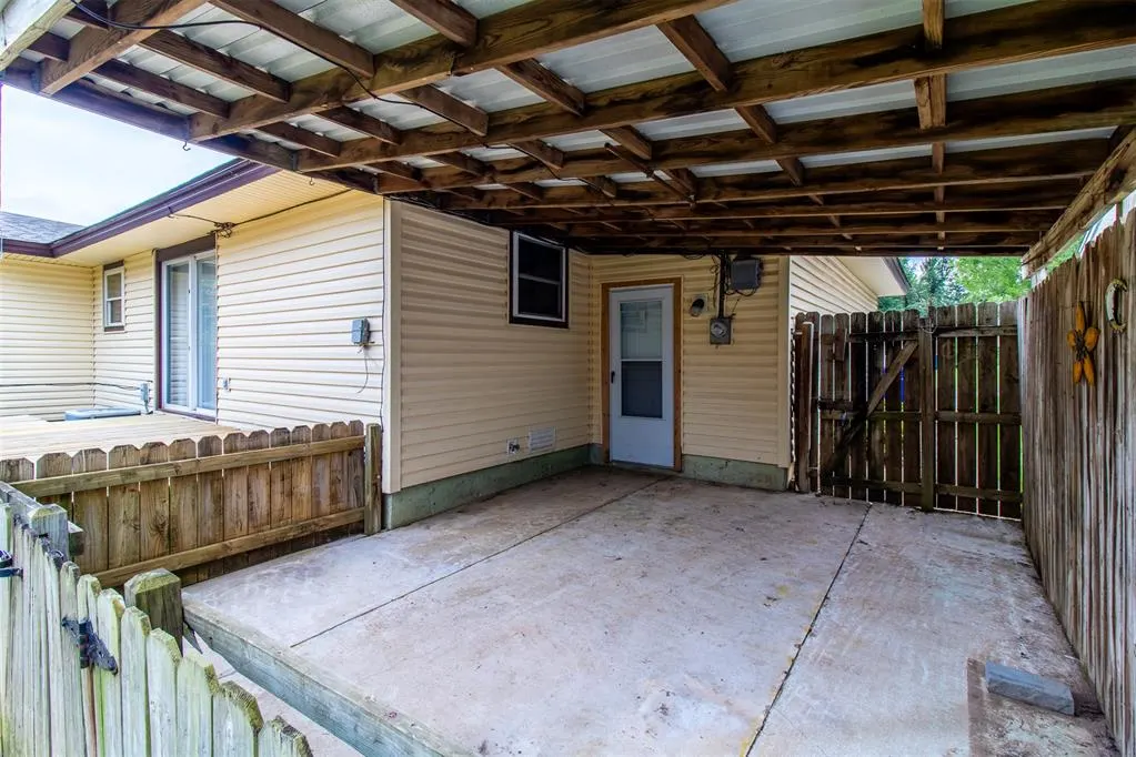 Photo 8 — 813 W Rulane Drive, Oklahoma City, OK 73110