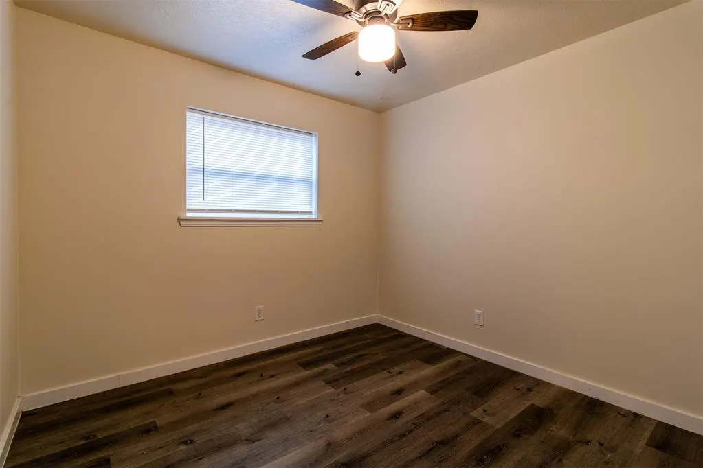 Photo 14 — 813 W Rulane Drive, Oklahoma City, OK 73110