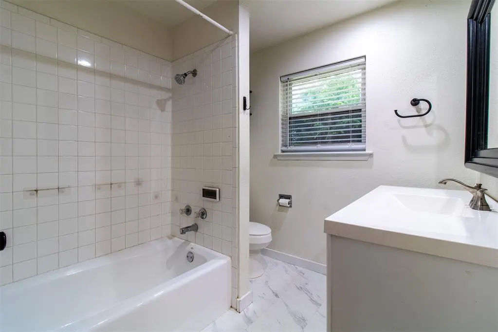 Photo 16 — 813 W Rulane Drive, Oklahoma City, OK 73110