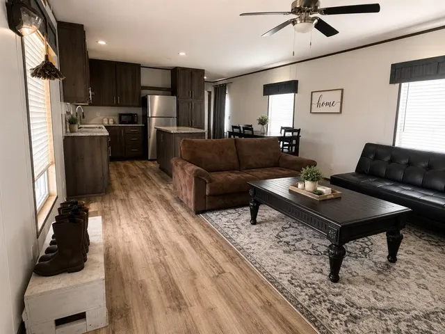 Photo 2 — 1704 W County Road 1441 Road, Ninnekah, OK 73067