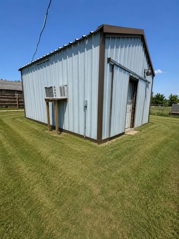Photo 9 — 1704 W County Road 1441 Road, Ninnekah, OK 73067