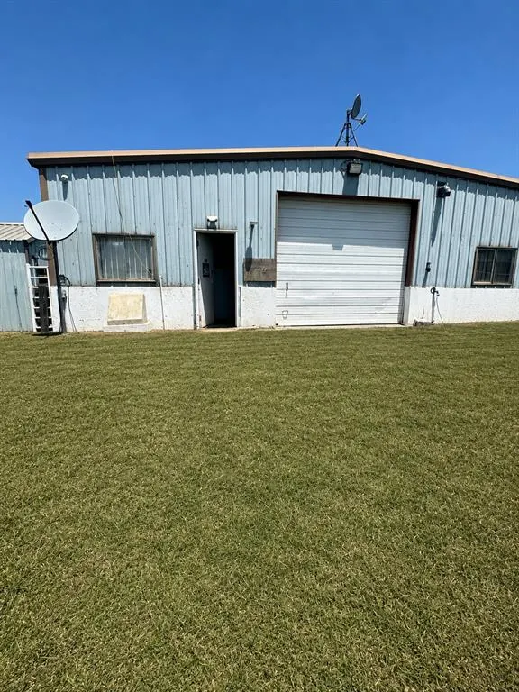 Photo 10 — 1704 W County Road 1441 Road, Ninnekah, OK 73067