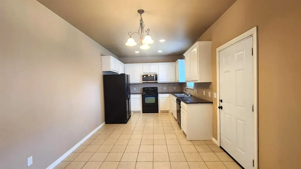 Photo 13 — 13705 Oxford Drive 13705/13707, Edmond, OK 73013