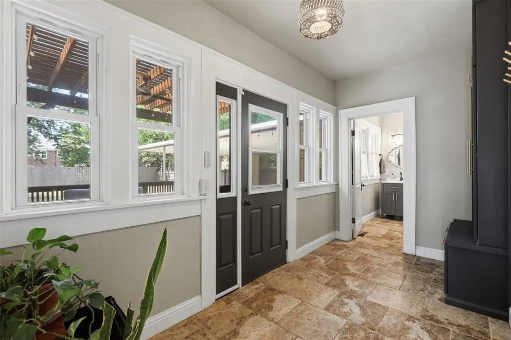 Photo 15 — 2112 NW 18th Street, Oklahoma City, OK 73107