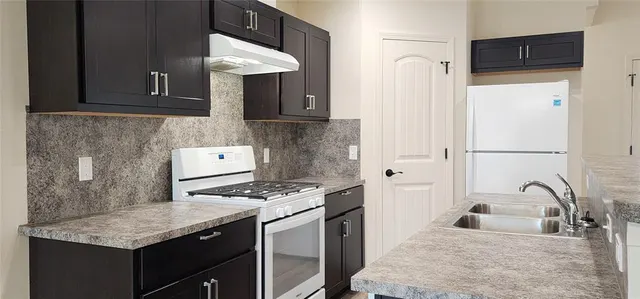 Photo 5 — 14644 Bedrock Lane, Yukon, OK 73099