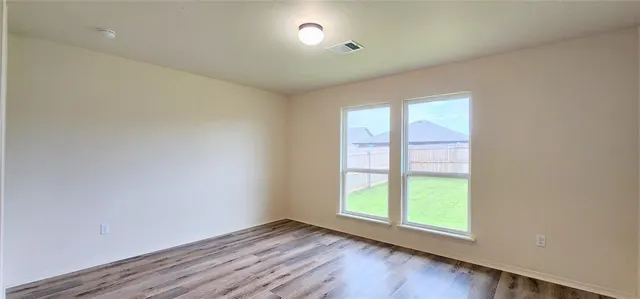 Photo 7 — 14644 Bedrock Lane, Yukon, OK 73099
