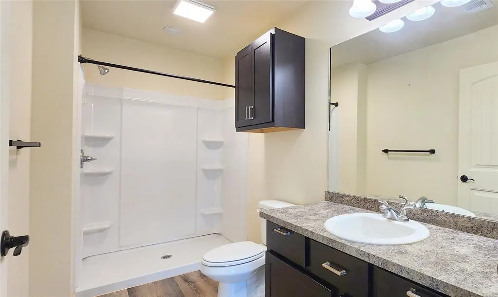Photo 9 — 14644 Bedrock Lane, Yukon, OK 73099