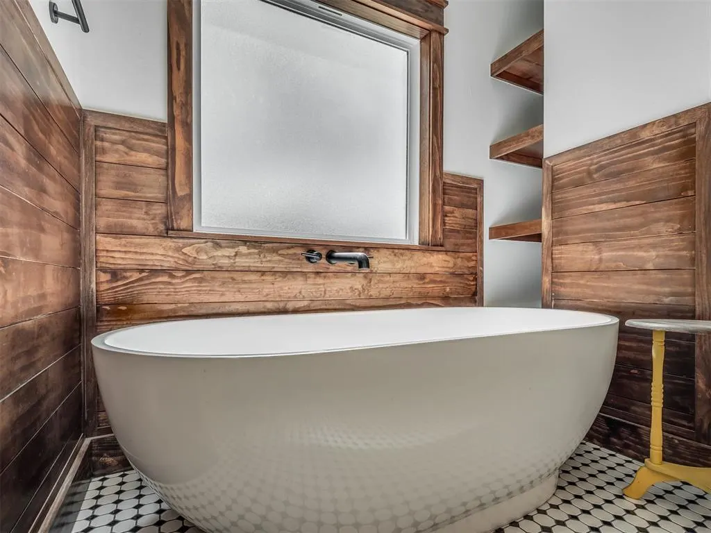 Photo 4 — 1940 SE 7th Street, Newcastle, OK 73065