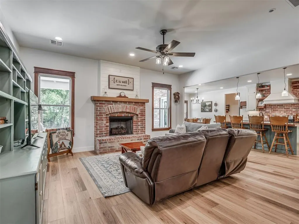 Photo 10 — 1940 SE 7th Street, Newcastle, OK 73065