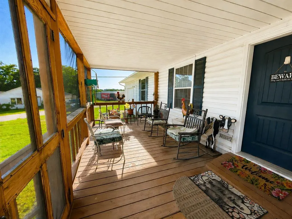 Photo 2 — 304 W 5th Street, Asher, OK 74826