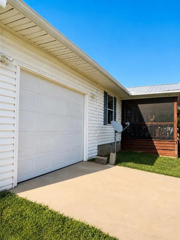 Photo 19 — 304 W 5th Street, Asher, OK 74826