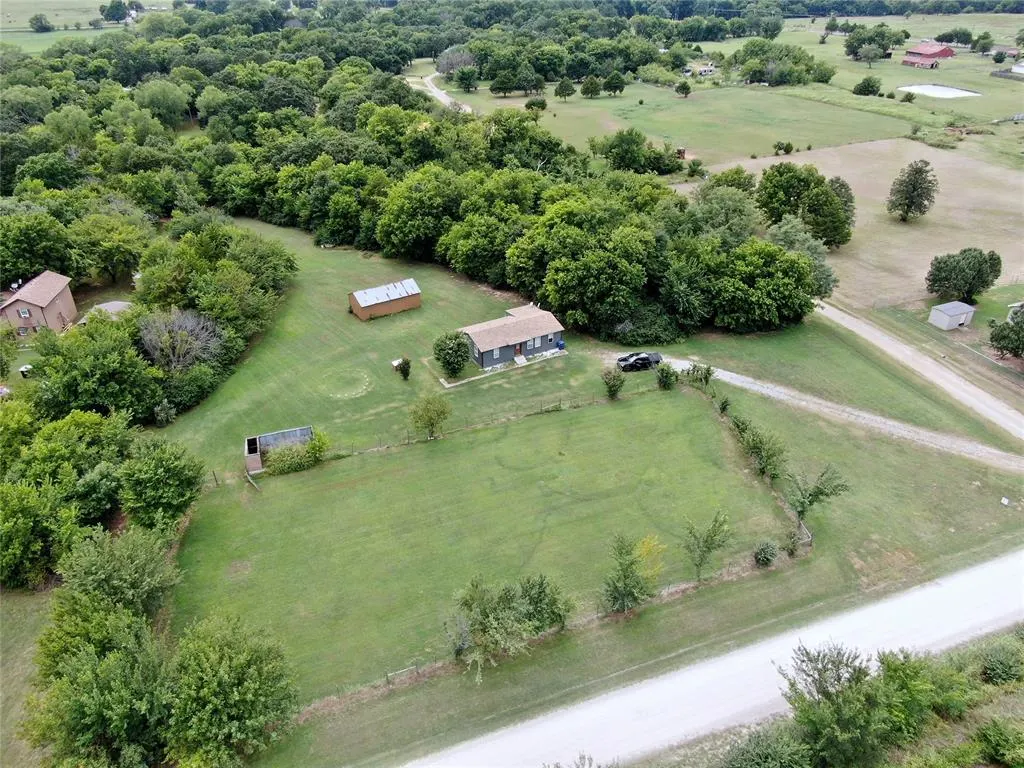 Photo 2 — 7400 High Meadow Road, Noble, OK 73068