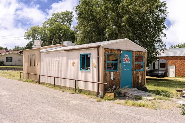Photo 2 — 223 S Sheb Wooley Avenue, Erick, OK 73645
