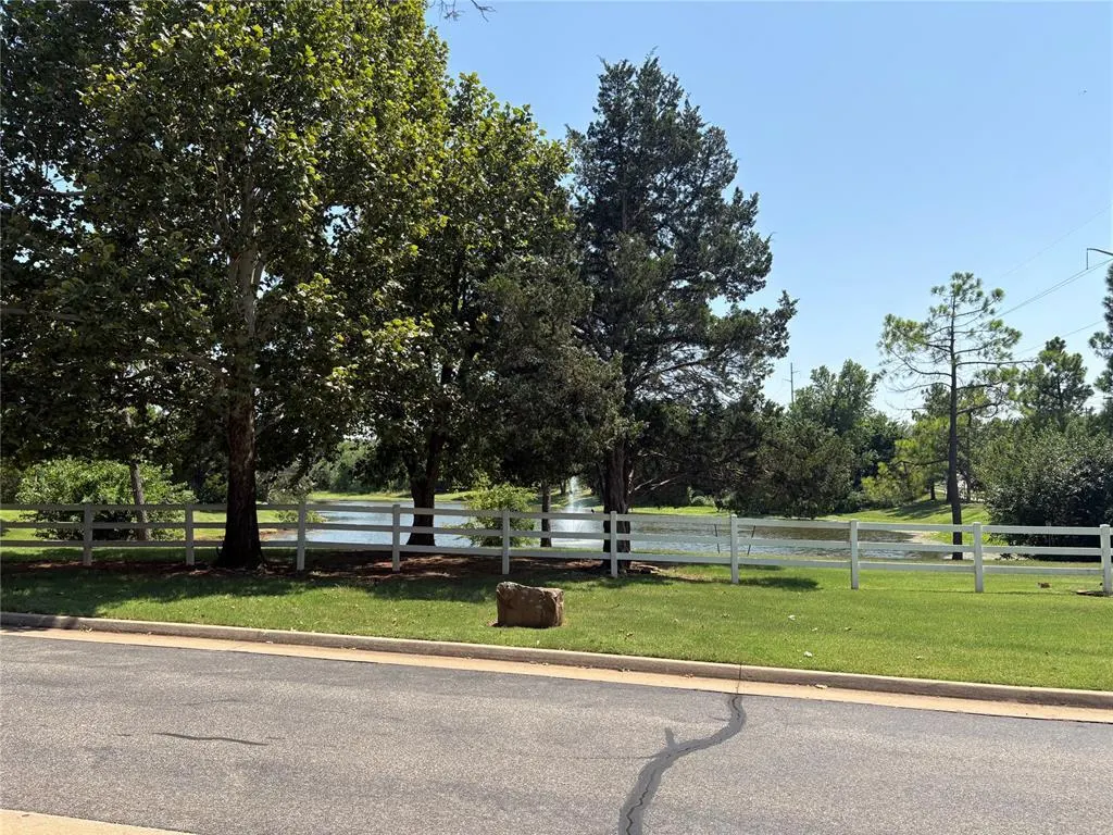 Photo 38 — 2009 Del Simmons Drive, Edmond, OK 73003