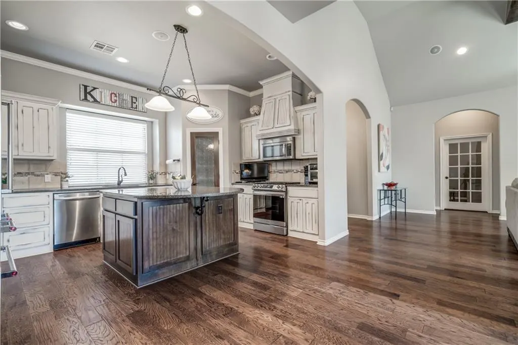 Photo 11 — 1800 NW 194th Circle, Edmond, OK 73012