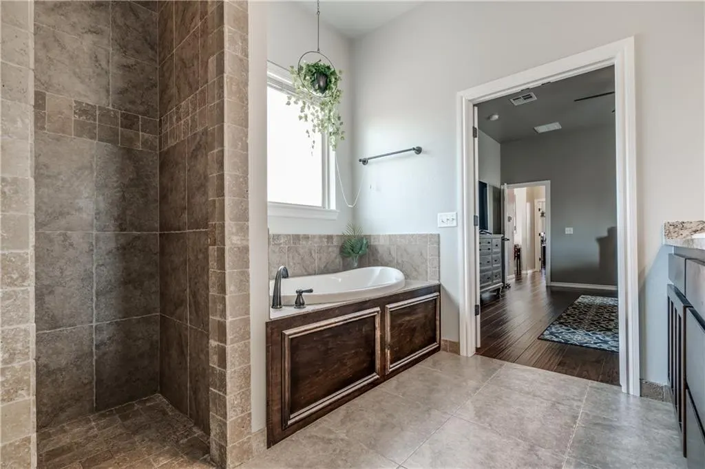 Photo 15 — 1800 NW 194th Circle, Edmond, OK 73012