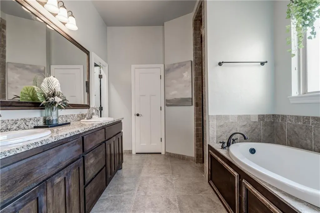 Photo 16 — 1800 NW 194th Circle, Edmond, OK 73012