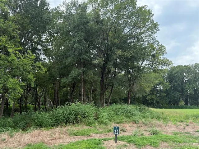 Photo 2 — 32 Riverstone Drive Lot 32, Broken Bow, OK 74728