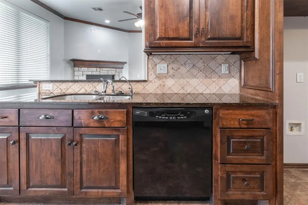 Photo 12 — 3312 Sharon Drive, Moore, OK 73160
