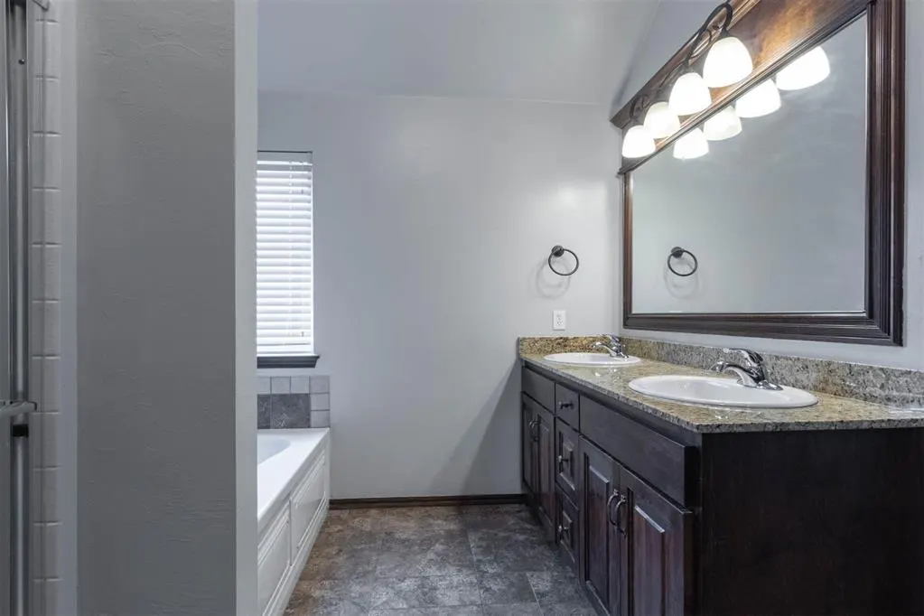 Photo 21 — 3312 Sharon Drive, Moore, OK 73160