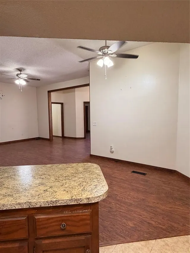 Photo 7 — 10505 Herbert Drive, Midwest City, OK 73130