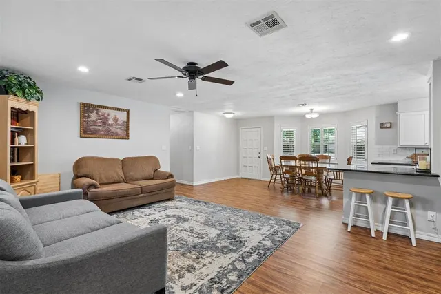 Photo 5 — 2657 Brentwood Drive, Norman, OK 73069