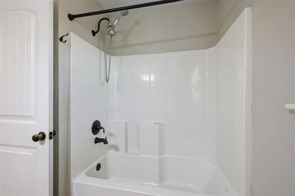 Photo 16 — 2420 Shell Drive, Oklahoma City, OK 73130