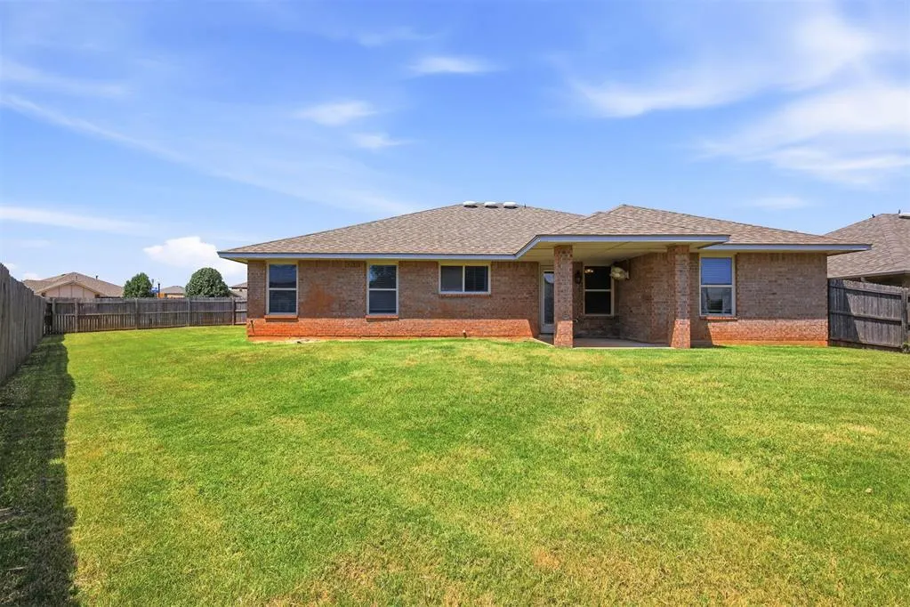 Photo 21 — 2420 Shell Drive, Oklahoma City, OK 73130