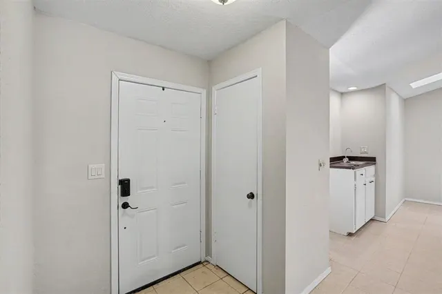 Photo 2 — 2135 Teresa Drive, Norman, OK 73071