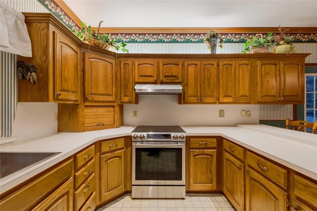 Photo 14 — 3333 Everett Drive, Edmond, OK 73013
