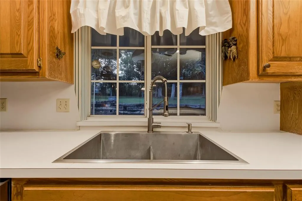 Photo 16 — 3333 Everett Drive, Edmond, OK 73013