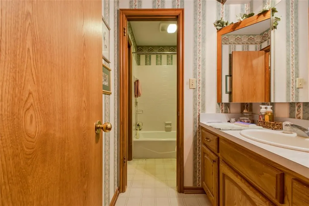 Photo 26 — 3333 Everett Drive, Edmond, OK 73013
