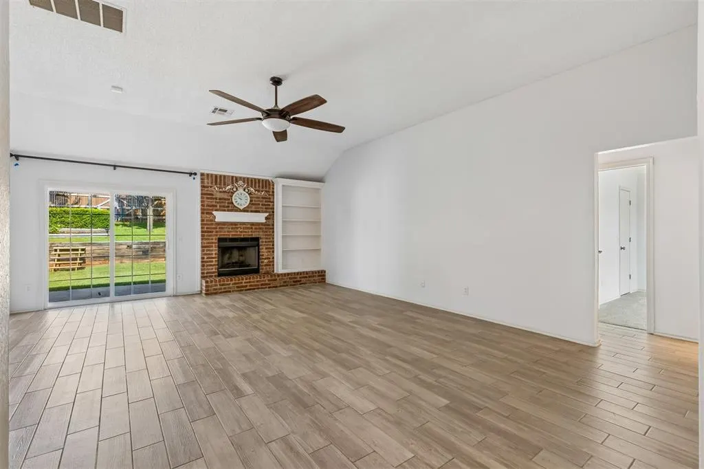 Photo 2 — 8801 Scirocco Circle, Oklahoma City, OK 73135