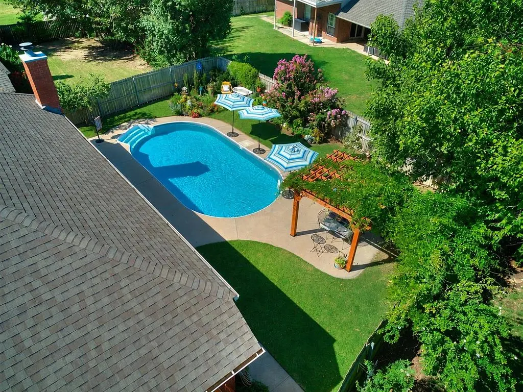 Photo 2 — 804 Fairway Drive, Norman, OK 73069