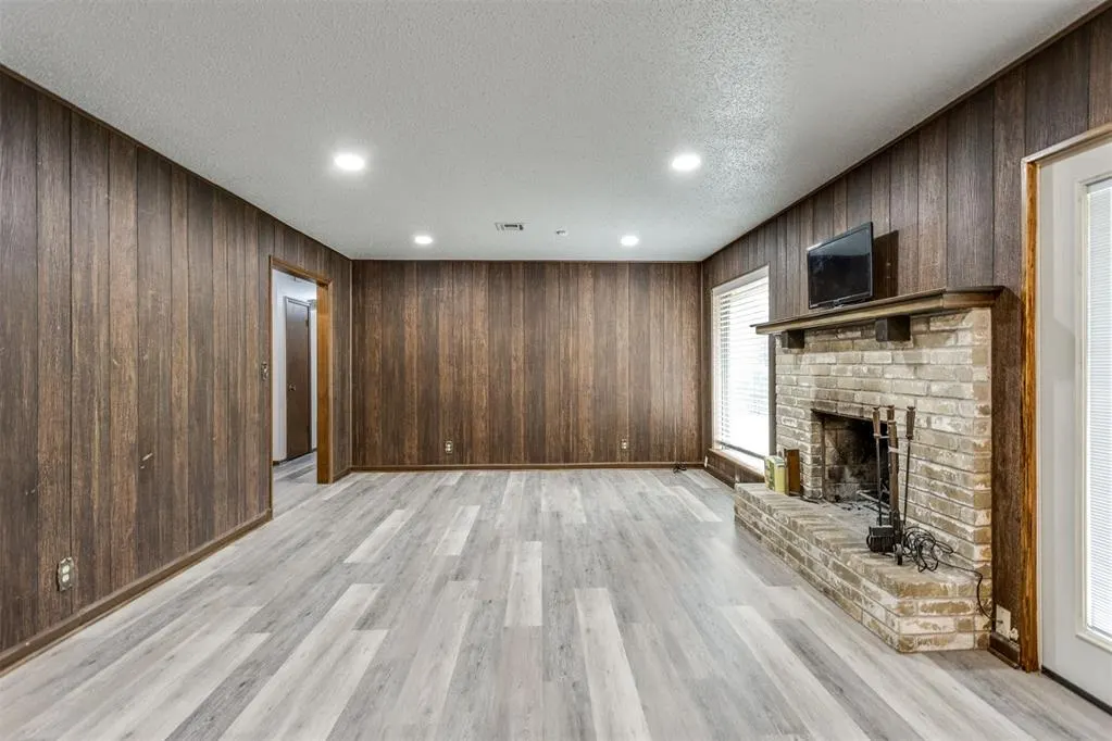 Photo 12 — 908 S Meadow Lane, Mustang, OK 73064