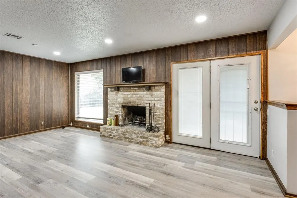 Photo 13 — 908 S Meadow Lane, Mustang, OK 73064