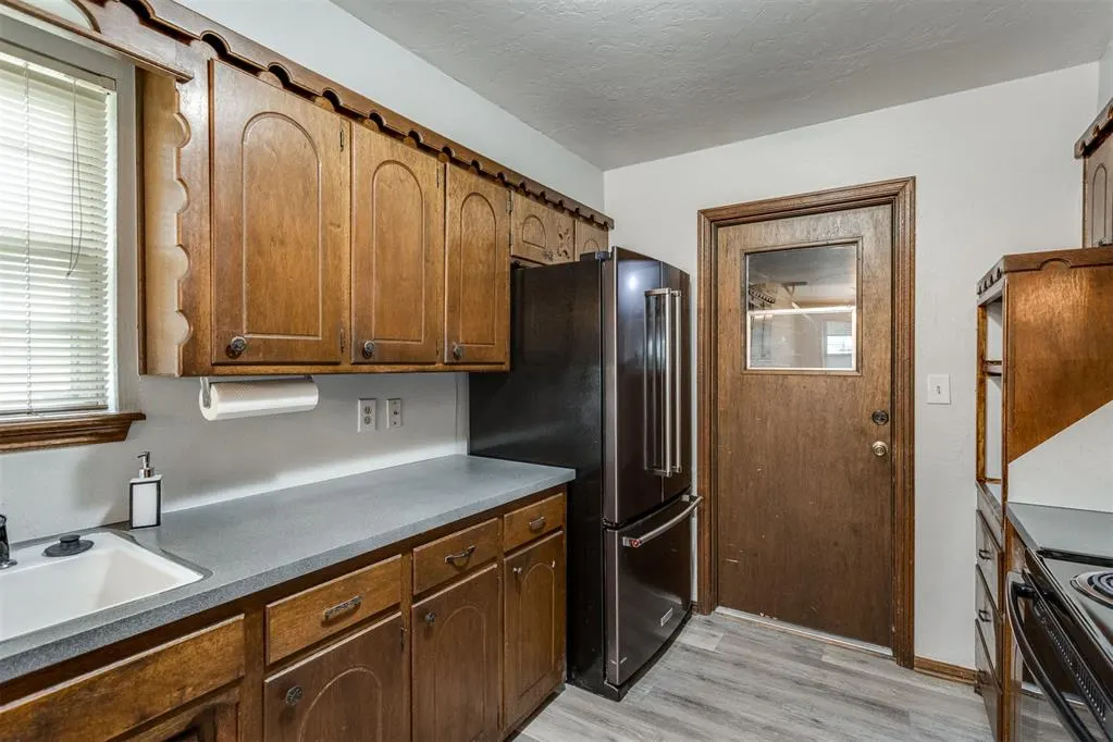 Photo 20 — 908 S Meadow Lane, Mustang, OK 73064