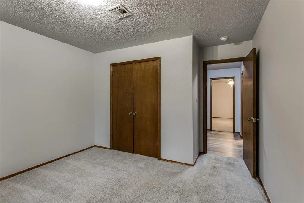 Photo 26 — 908 S Meadow Lane, Mustang, OK 73064