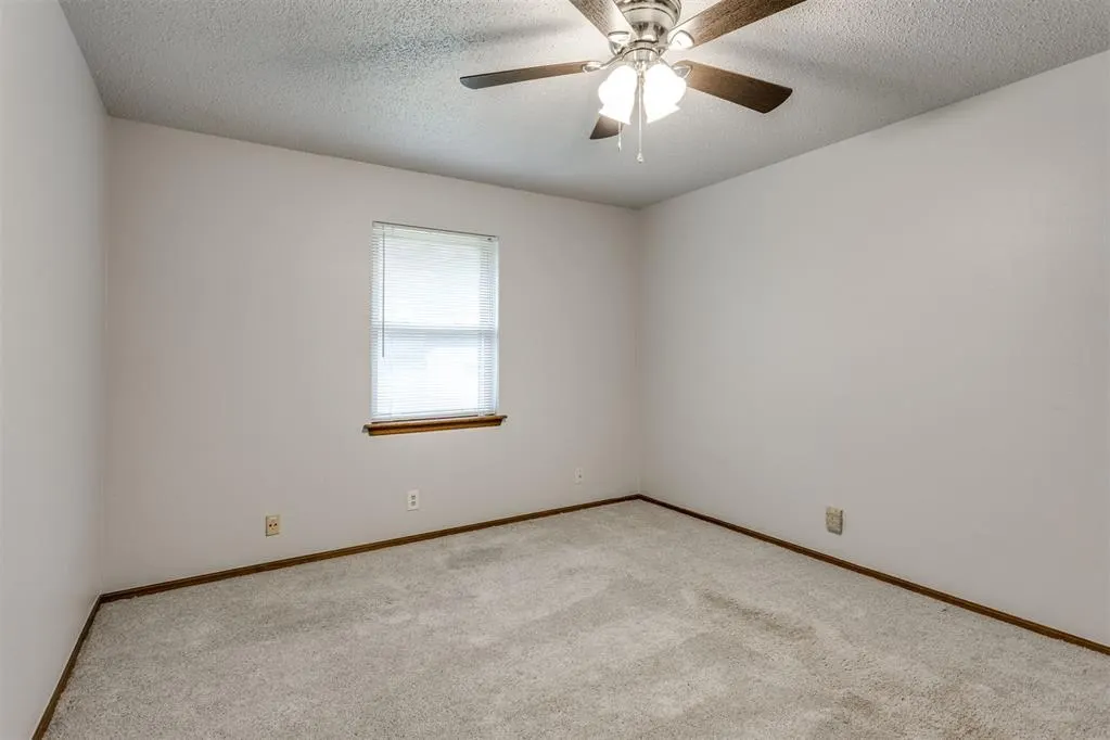 Photo 29 — 908 S Meadow Lane, Mustang, OK 73064