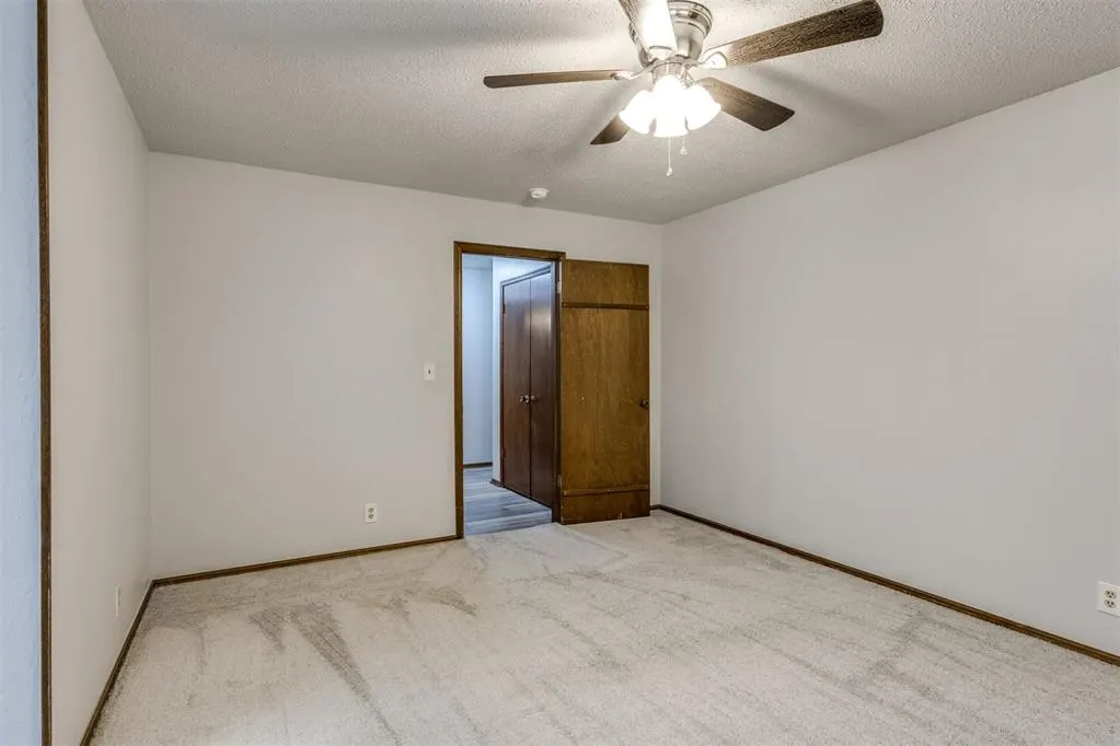 Photo 38 — 908 S Meadow Lane, Mustang, OK 73064