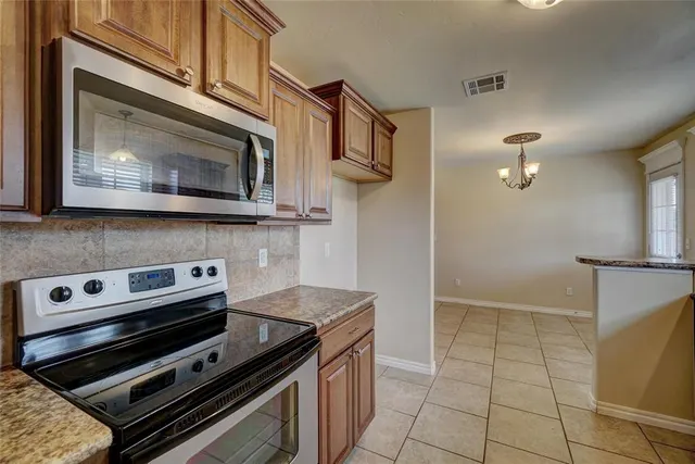 Photo 6 — 510 NE 20th Street, Newcastle, OK 73065