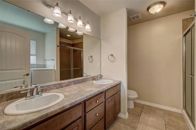 Photo 8 — 510 NE 20th Street, Newcastle, OK 73065