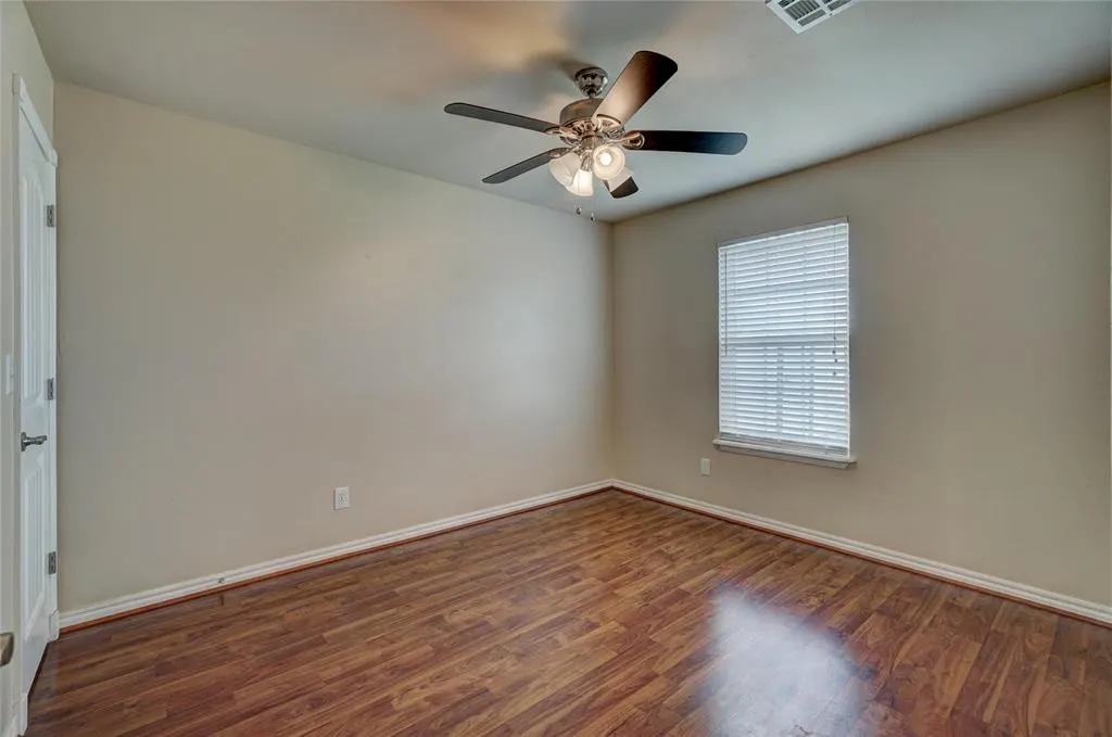 Photo 11 — 510 NE 20th Street, Newcastle, OK 73065