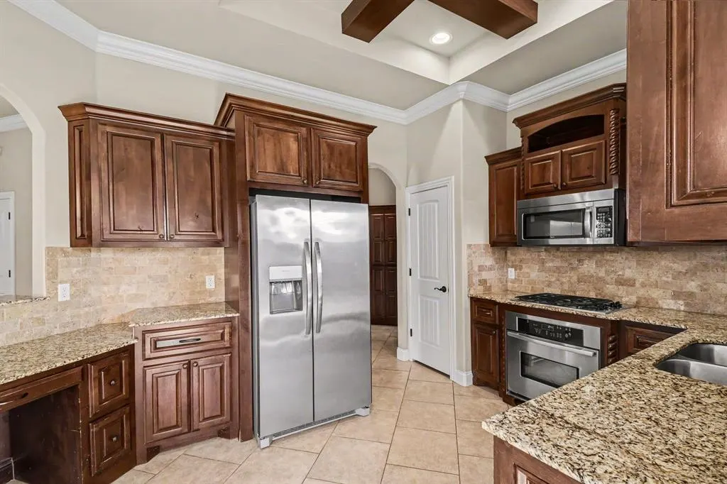 Photo 7 — 2132 Newbrook Drive, Edmond, OK 73003