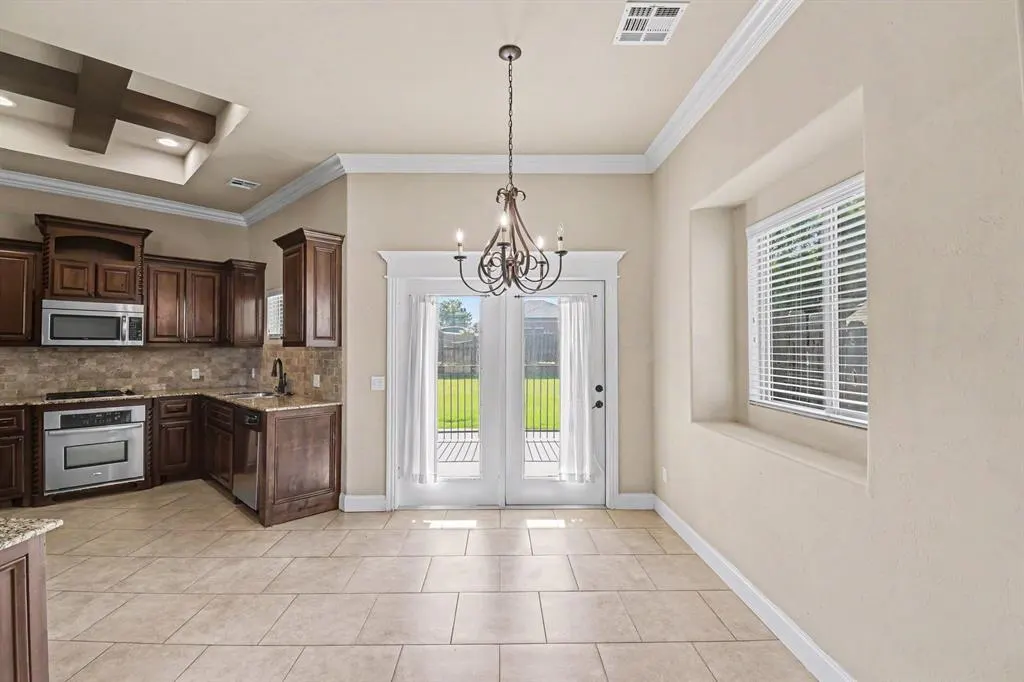 Photo 10 — 2132 Newbrook Drive, Edmond, OK 73003
