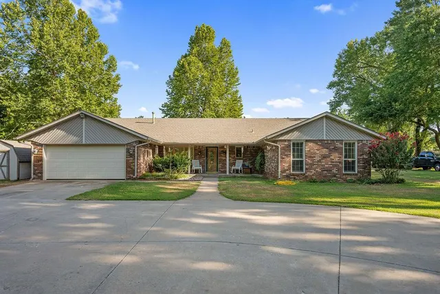 Photo 2 — 2341 Squirrel Road, Tuttle, OK 73089