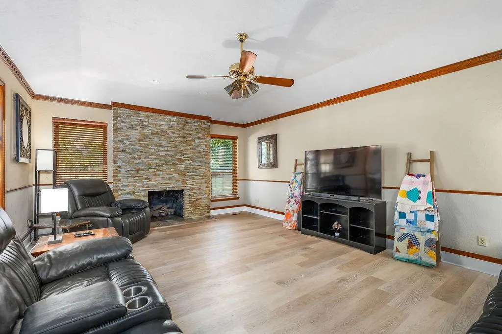 Photo 4 — 2341 Squirrel Road, Tuttle, OK 73089