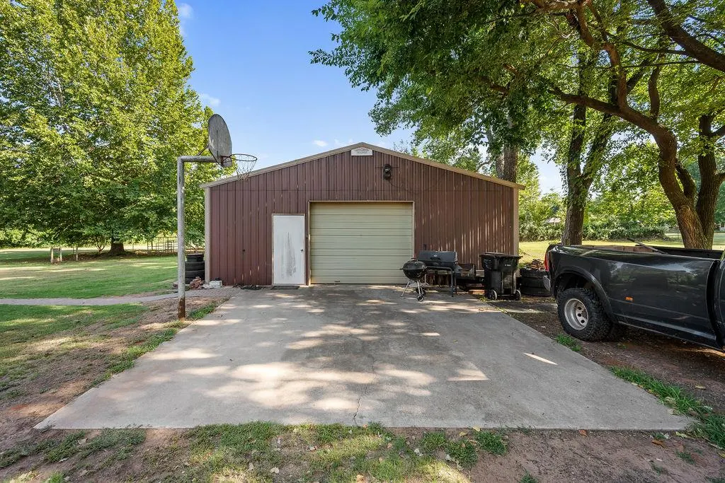 Photo 44 — 2341 Squirrel Road, Tuttle, OK 73089