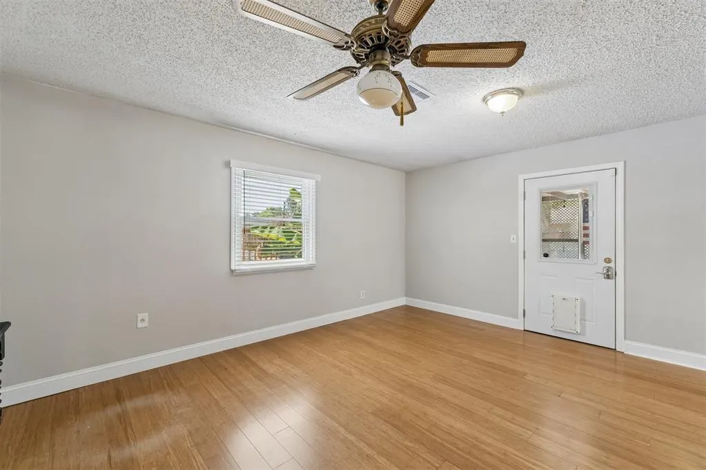 Photo 19 — 811 2nd Street, Maysville, OK 73057