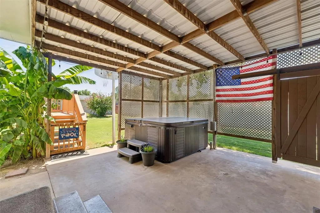 Photo 39 — 811 2nd Street, Maysville, OK 73057